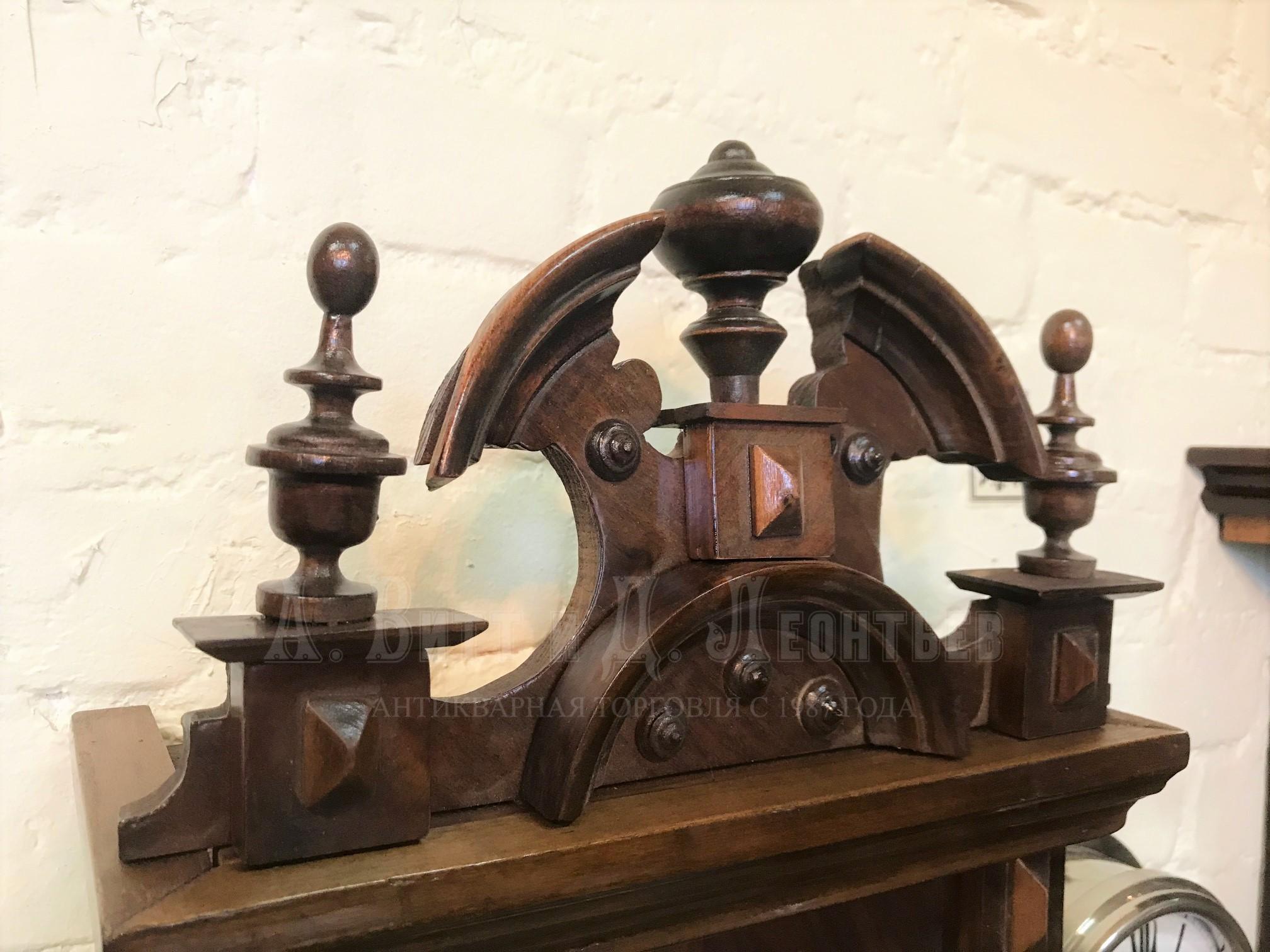 Настенные Часы Le Roi a Paris в ореховом корпусе